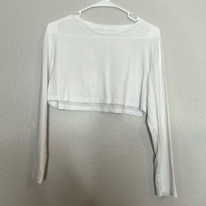 White crop top long sleeves